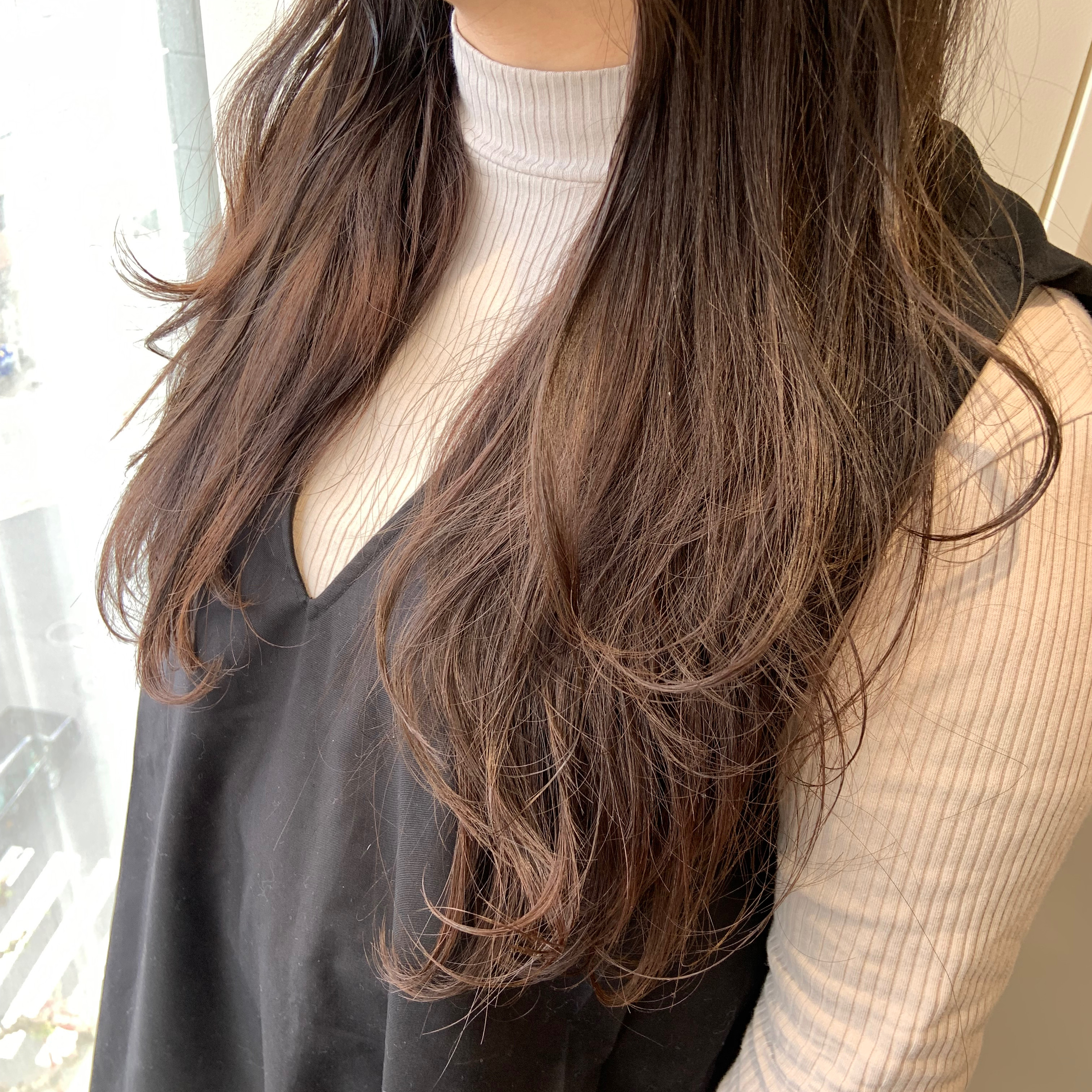 ロングヘアの巻き髪キープにも